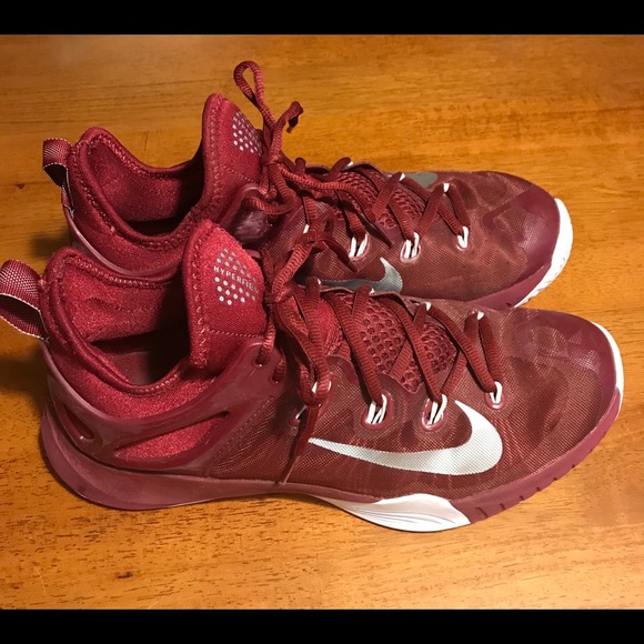 hyperrev basketball shoes